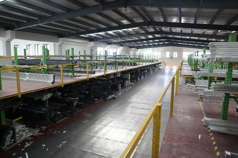 閣樓平臺(tái)貨架工程案例